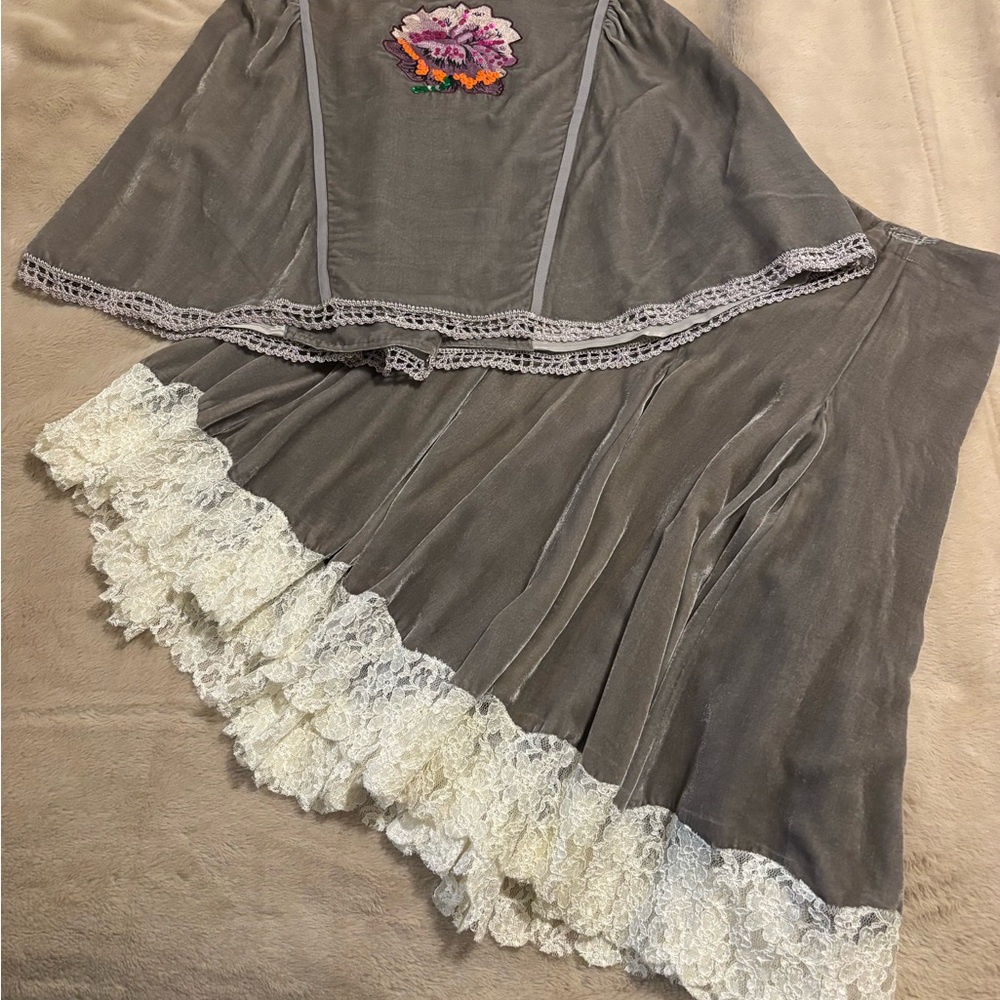 American Retro Paris pewter velvet capelet suit with trumpet skirt 38 and 42 - Picture 12 of 13